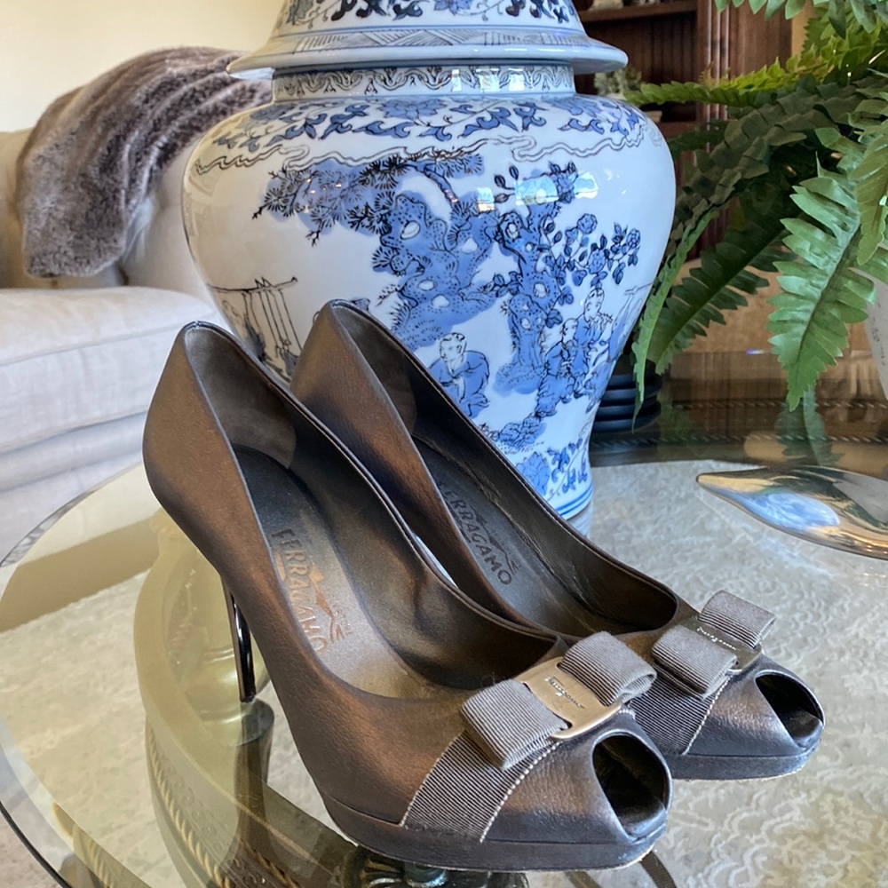 Salvatore Ferragamo Dark Silver Leather Peep Toed Dress Shoe metallic heel
